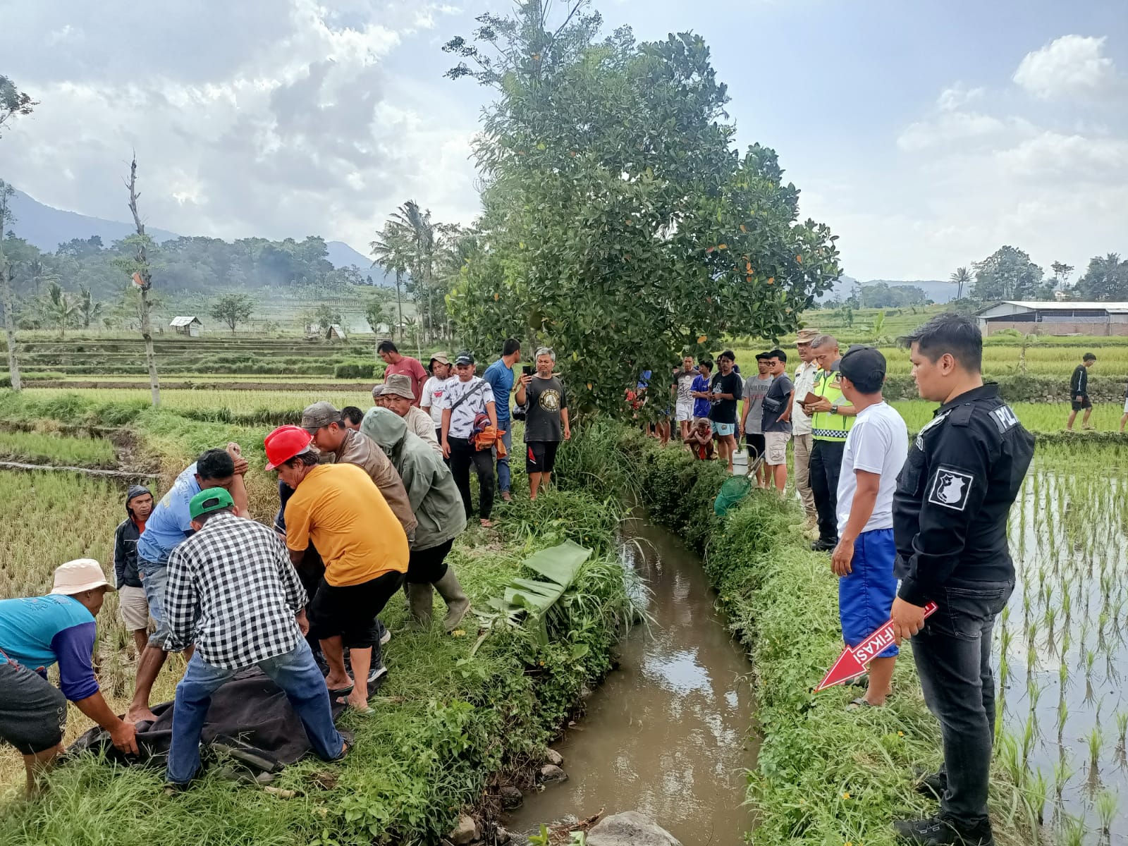 Mayat Siapa di Sungai Cipala Kadungora Garut?
